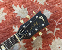 Load image into Gallery viewer, 1974 Gibson Les Paul Deluxe - Tobacco Sunburst w/ OHSC (4.6kg)
