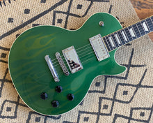 Load image into Gallery viewer, &#39;06 Gibson Les Paul GT - Green Ghost Flame w/ OHSC
