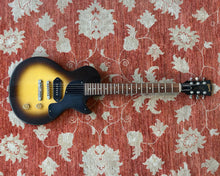 Load image into Gallery viewer, 1986 Gibson Les Paul Junior - Tobacco Burst w/ Original Chainsaw Case
