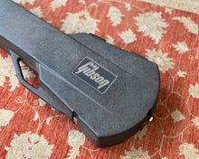 Load image into Gallery viewer, 1986 Gibson Les Paul Junior - Tobacco Burst w/ Original Chainsaw Case
