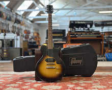 Load image into Gallery viewer, 1986 Gibson Les Paul Junior - Tobacco Burst w/ Original Chainsaw Case
