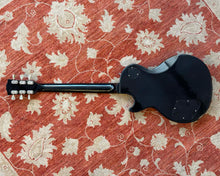 Load image into Gallery viewer, 2000 Gibson Les Paul Special
