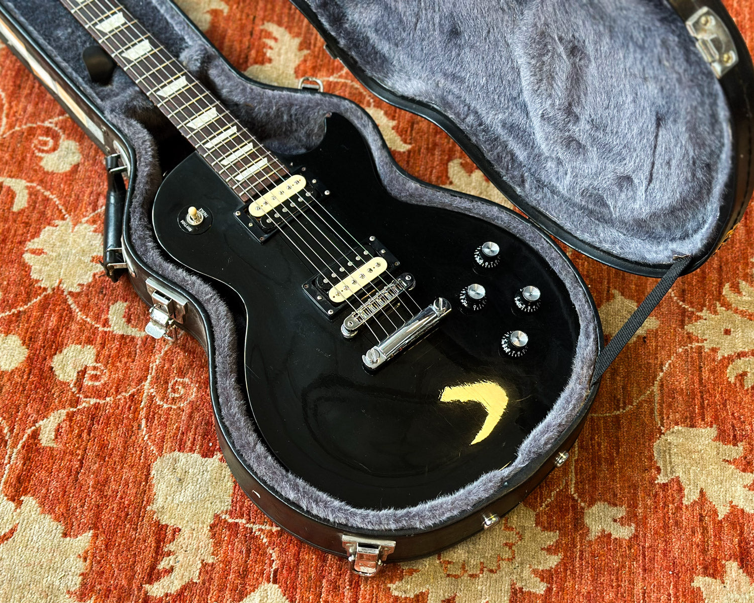 最終値下げGibson Les Paul Studio Ebony 1995年製 GibsonLes Paul Studio -Ebony- 1995年製 【4.16kg】【48回金利0