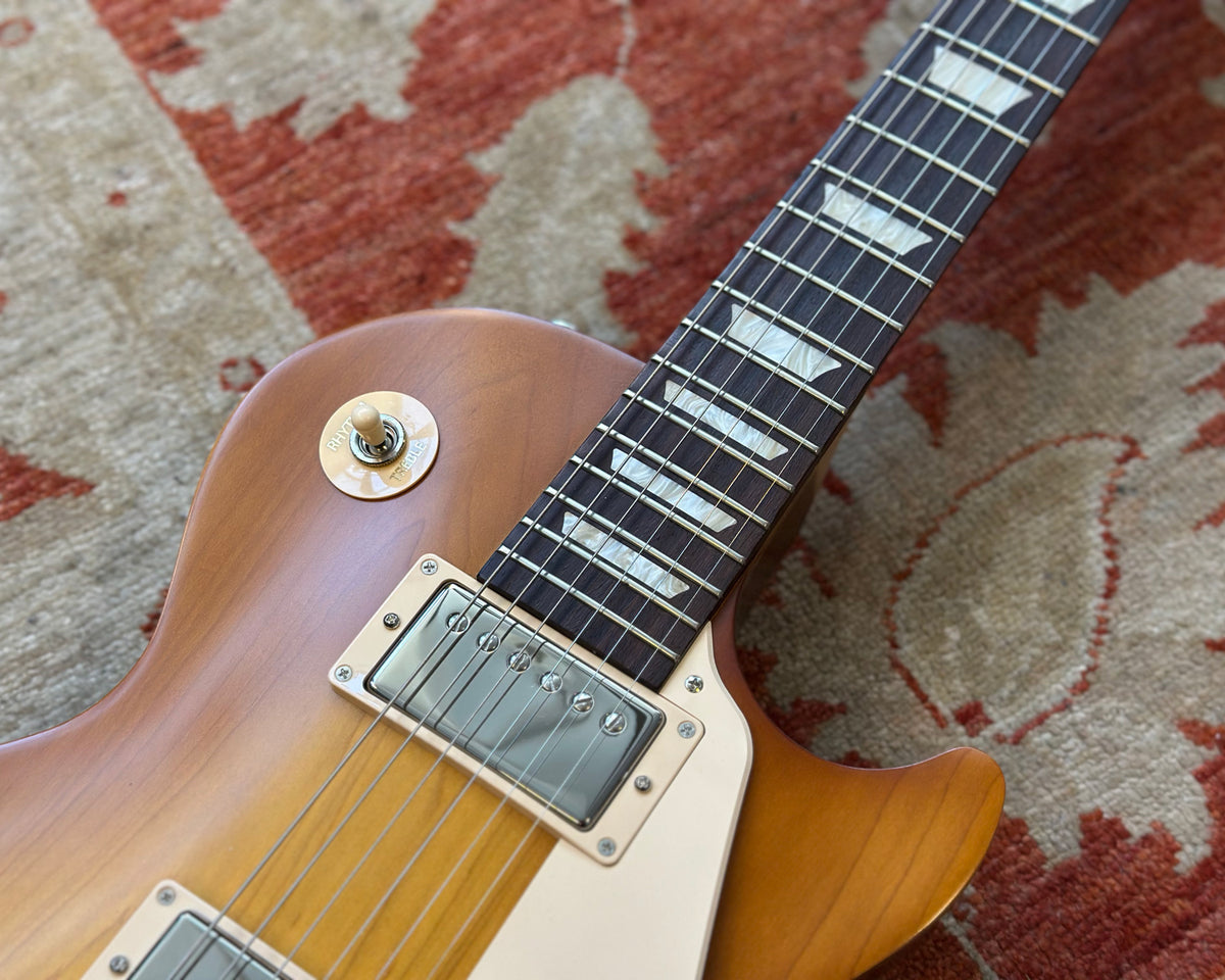 2021 Gibson Les Paul Tribute - Satin Honeyburst