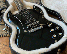 Load image into Gallery viewer, &#39;08 Gibson SG Special w/  Gibson (TKL) Hardshell Case
