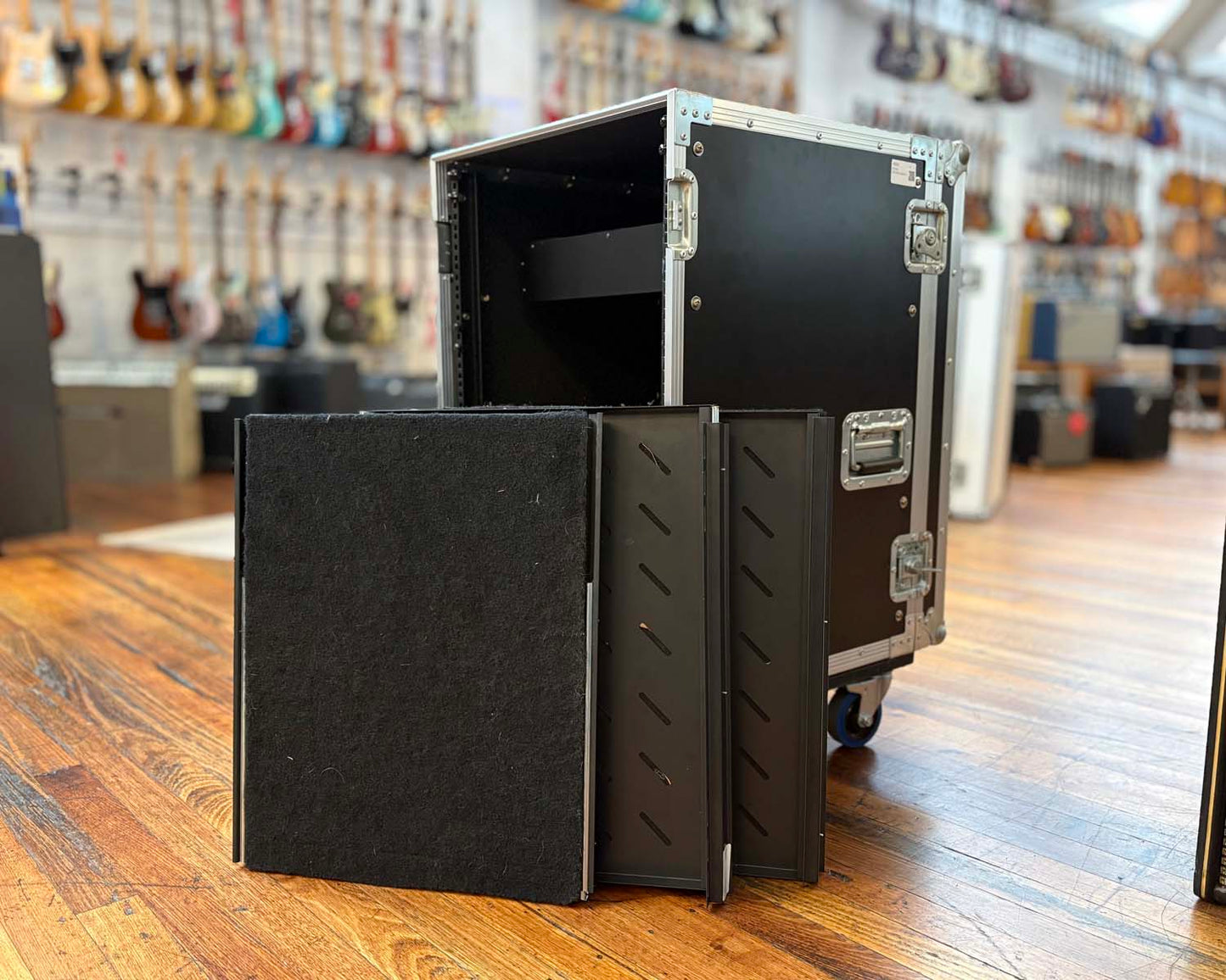 GoCases 16RU Rack Case on Wheels