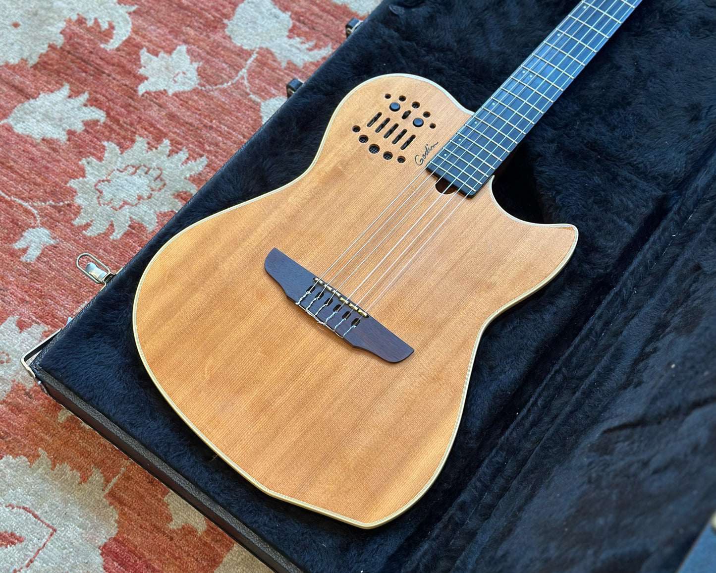 Godin Multiac Concert SA Nylon String Electric