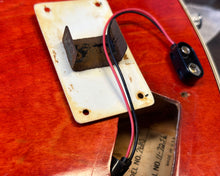 Load image into Gallery viewer, Gretsch Chet Atkins Super Axe 7680
