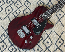 Load image into Gallery viewer, Gretsch G2220 Electromatic Junior Jet Bass II - Walnut Stain
