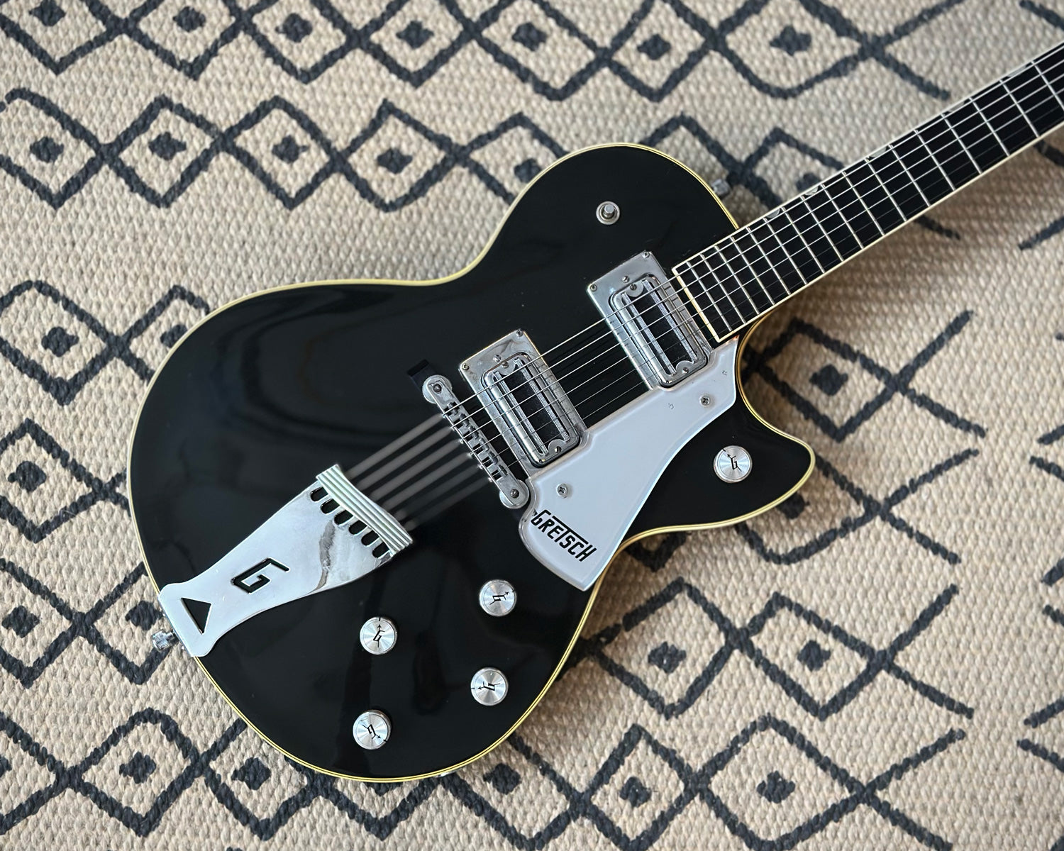 1973 Gretsch Roc Jet with OHSC – Found Sound