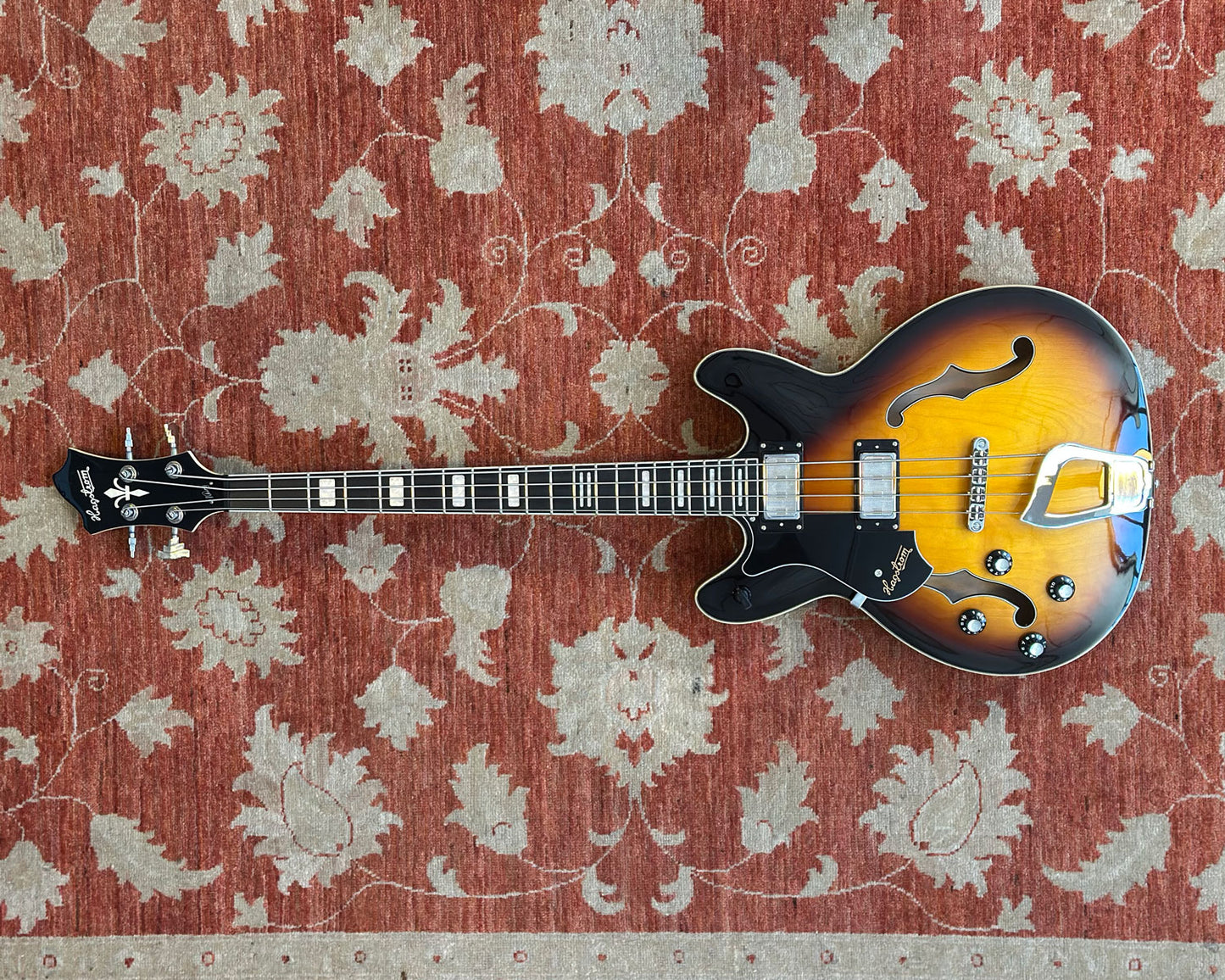 Hagstrom Viking Hollowbody Bass - LEFTY