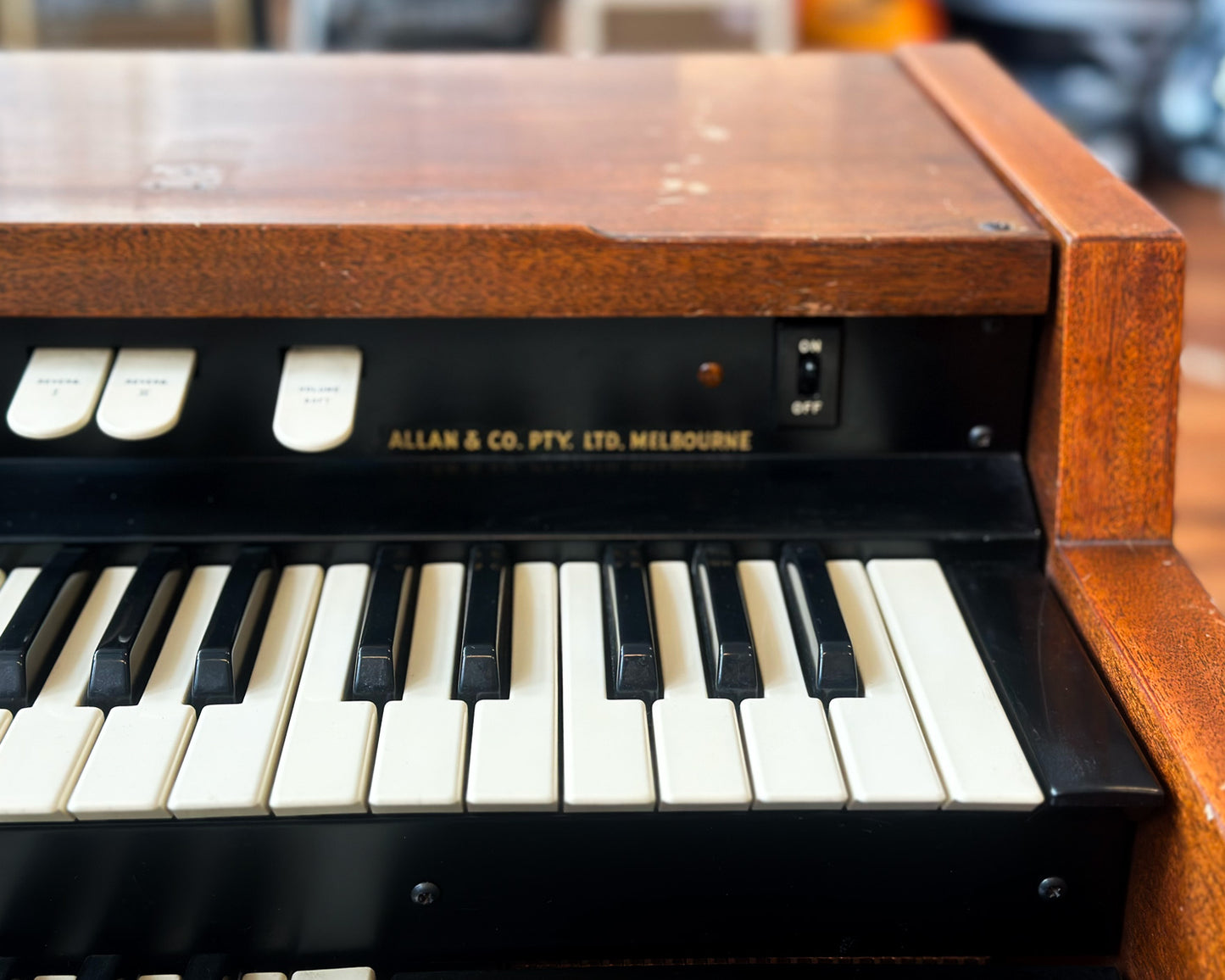 1962 Hammond L-102 Tonewheel Organ - Made in USA