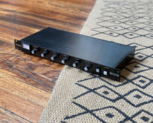 Load image into Gallery viewer, High Voltage Audio 4000 G-Series SSL Stereo Bus Compressor
