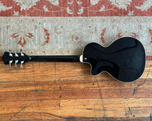 Load image into Gallery viewer, Höfner Contemporary Series Club Guitar - Black
