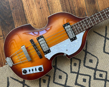 Load image into Gallery viewer, Hofner Ignition Series Violin Bass
