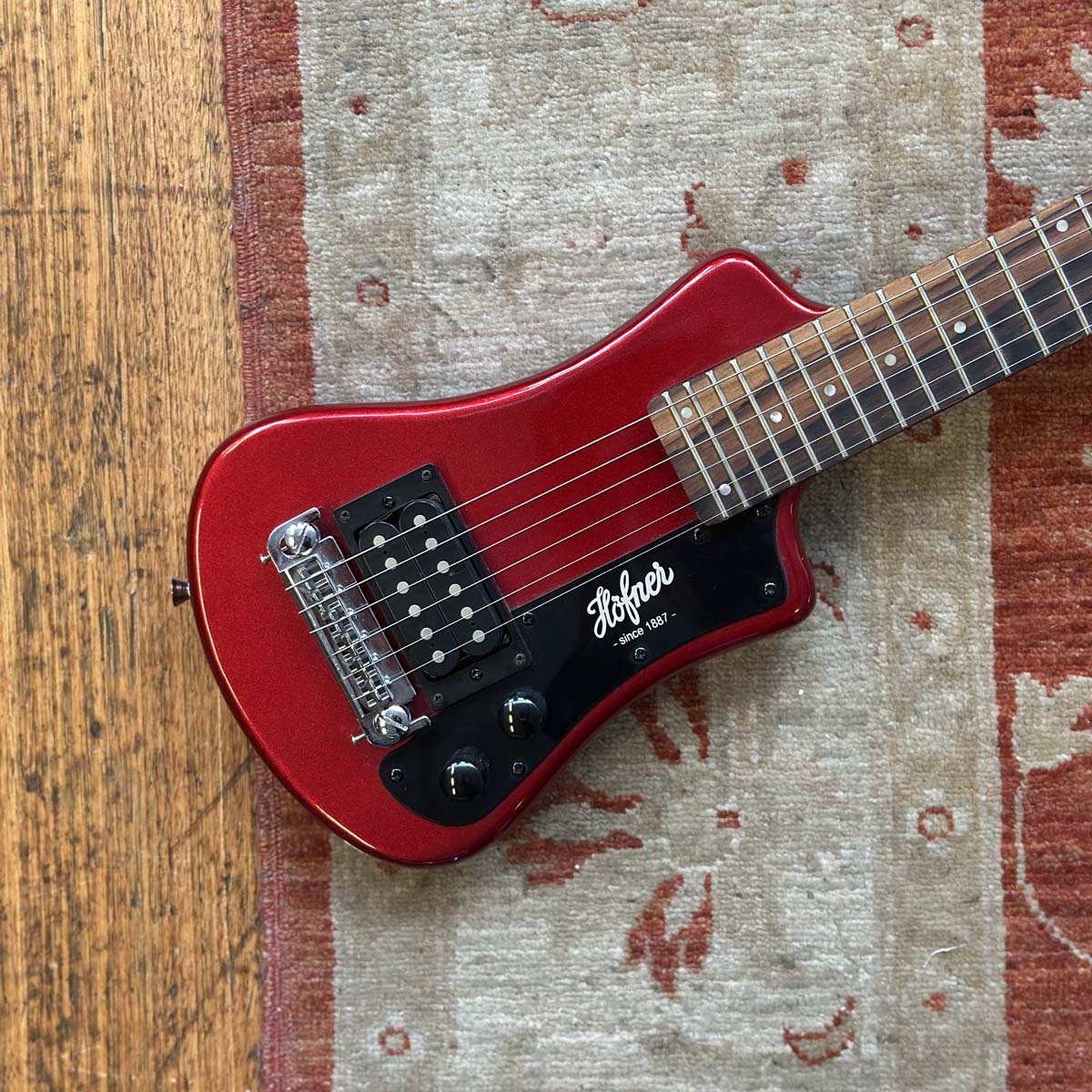 Höfner Shorty Electric Travel Guitar