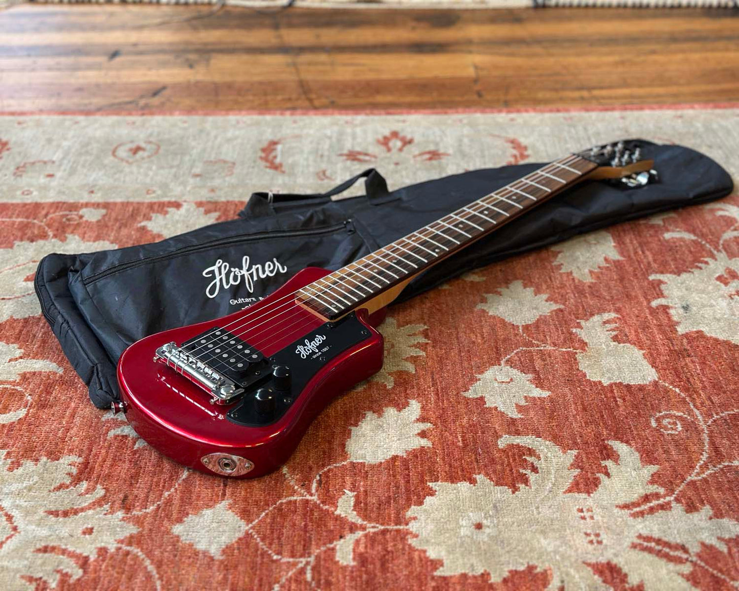 Höfner Shorty Electric Travel Guitar