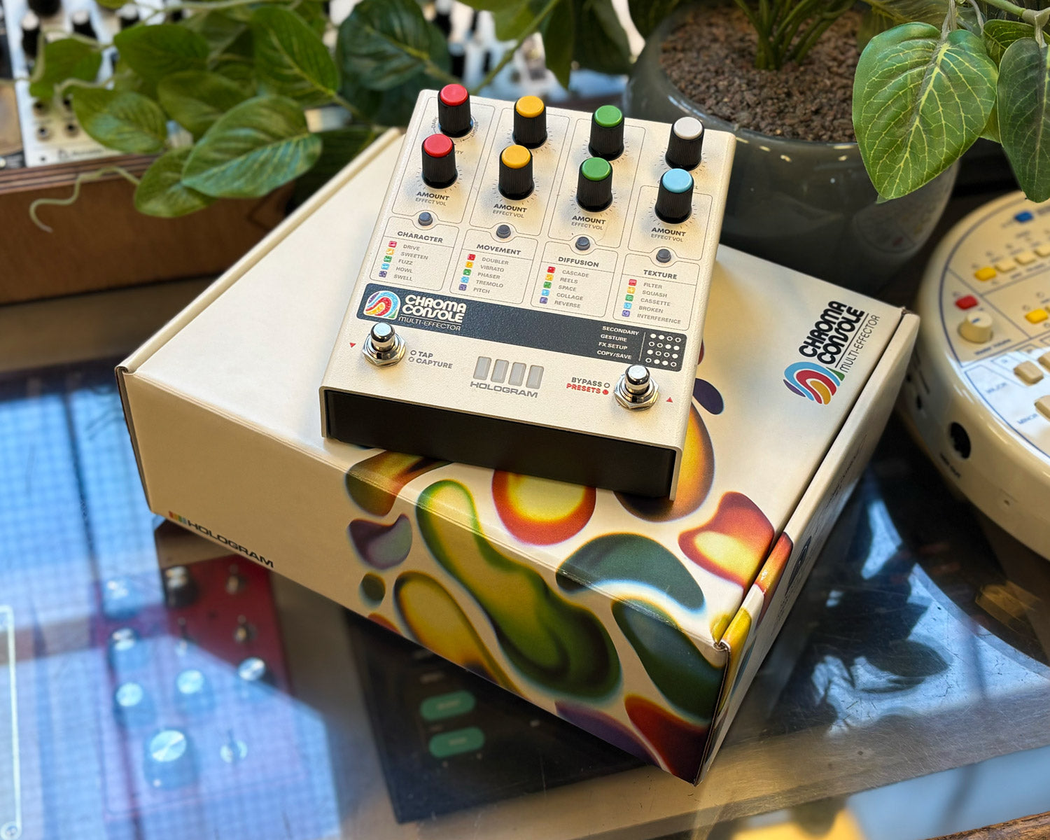 ギター Chroma Console Multi-Effecter Hologram Hologram Electronics Chroma Console [Black Colorway] 直輸入