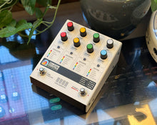 Load image into Gallery viewer, Hologram Electronics Chroma Console Multi-Effects

