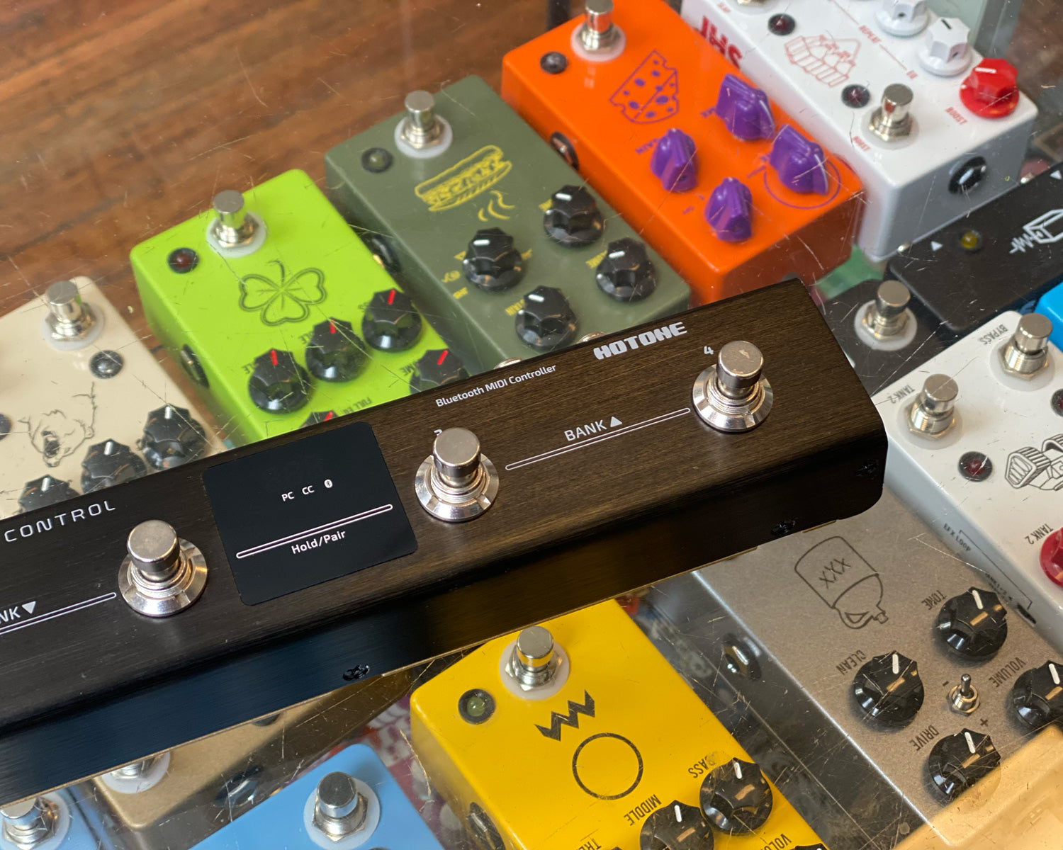 【HOTONE】 AMPERO CONTROL MIDI Ampero Control – Hotone Audio