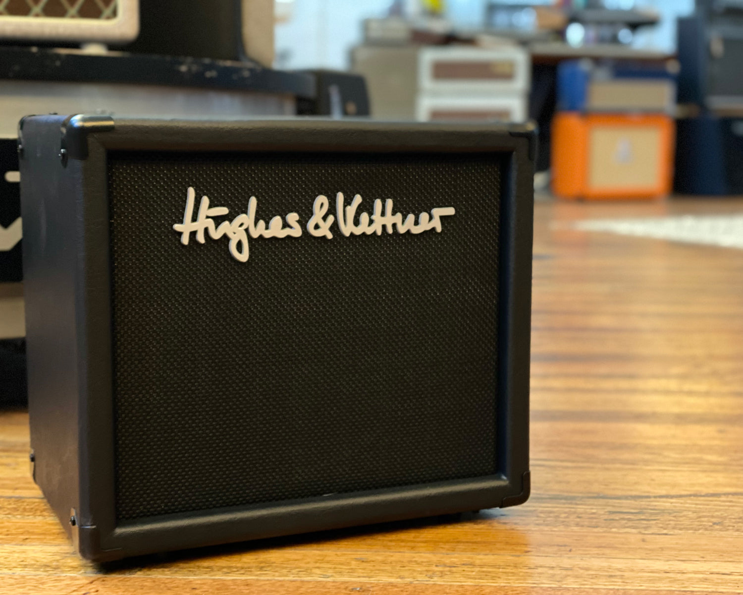 苫小牧バナナ】 Hughes&Kettner/ヒュース&ケトナー ギター用 アンプ