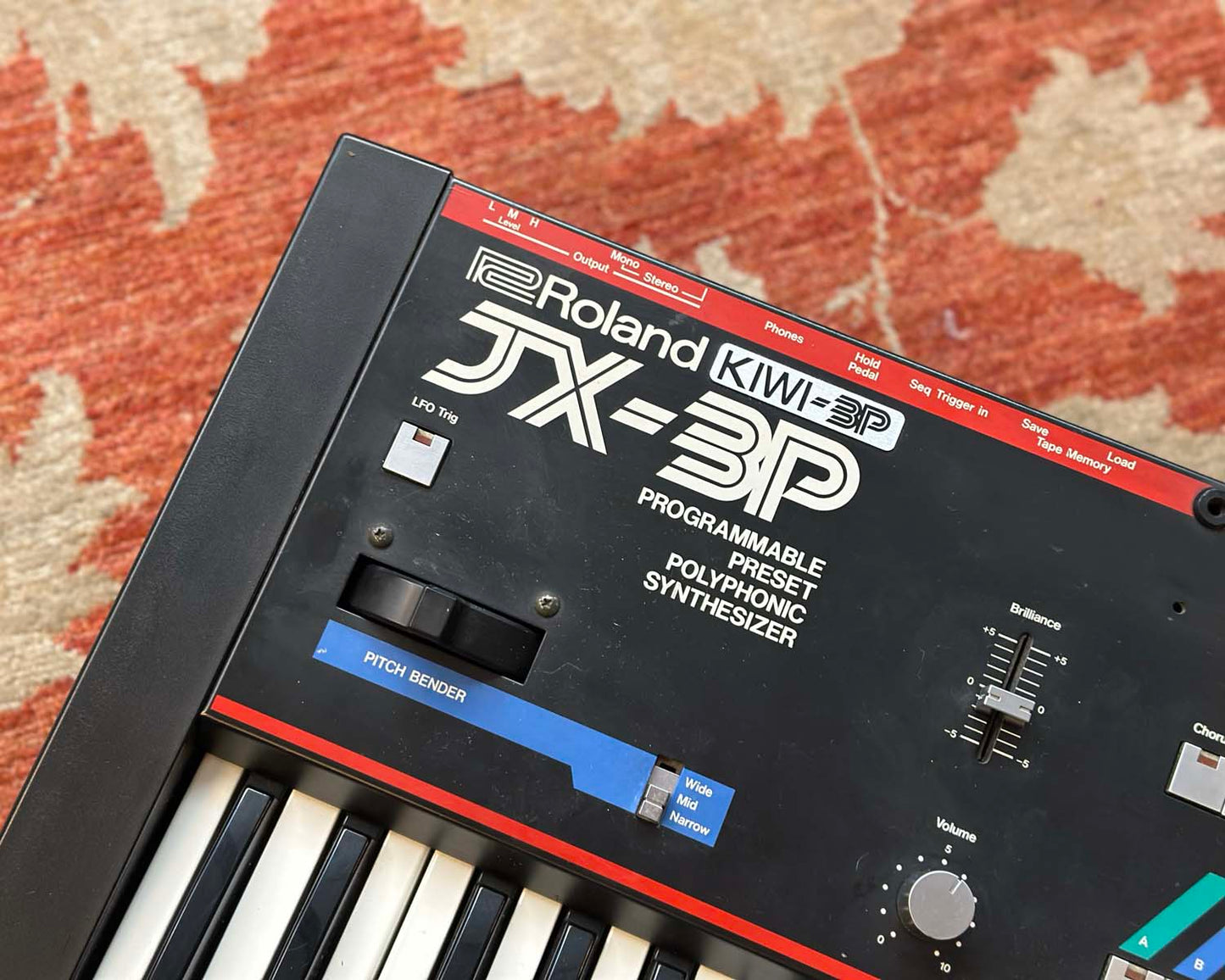 Vintage Roland JX-3P with KIWI-3P Mod