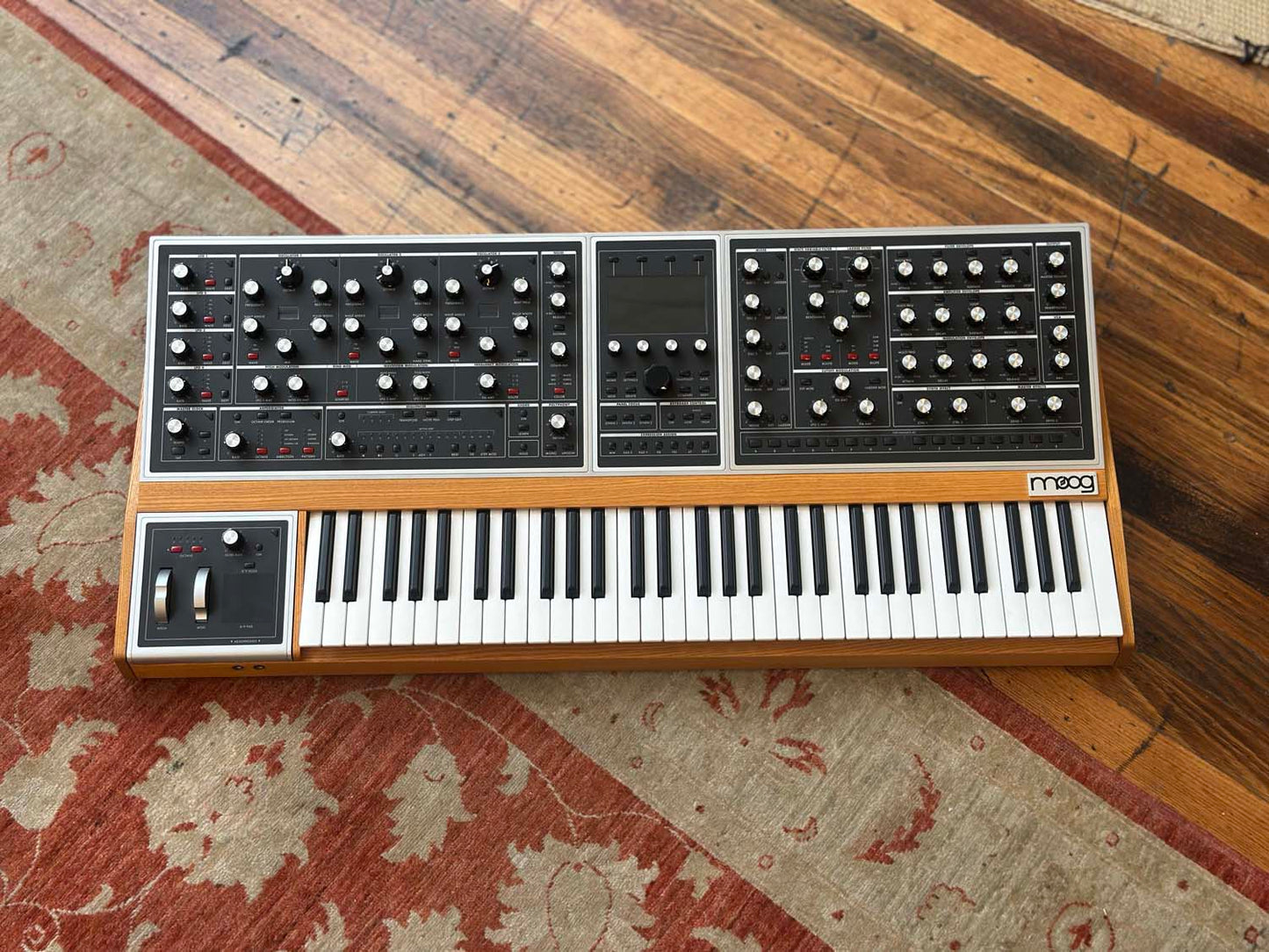 Moog ONE 16 Voice Tri-Timbral Polyphonic Analogue Synthesizer