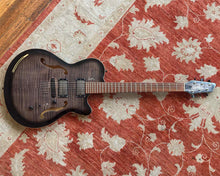 Load image into Gallery viewer, Godin Flat 5 Standard
