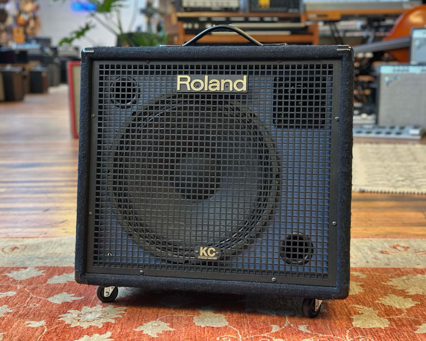 Roland KC-550 180 Watt 4-Channel Mixing Keyboard Amplifier