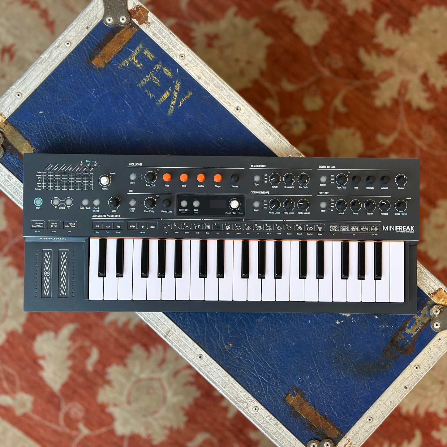 Arturia MiniFreak 37 Key Six Voice Polyphonic Hybrid Synthesizer