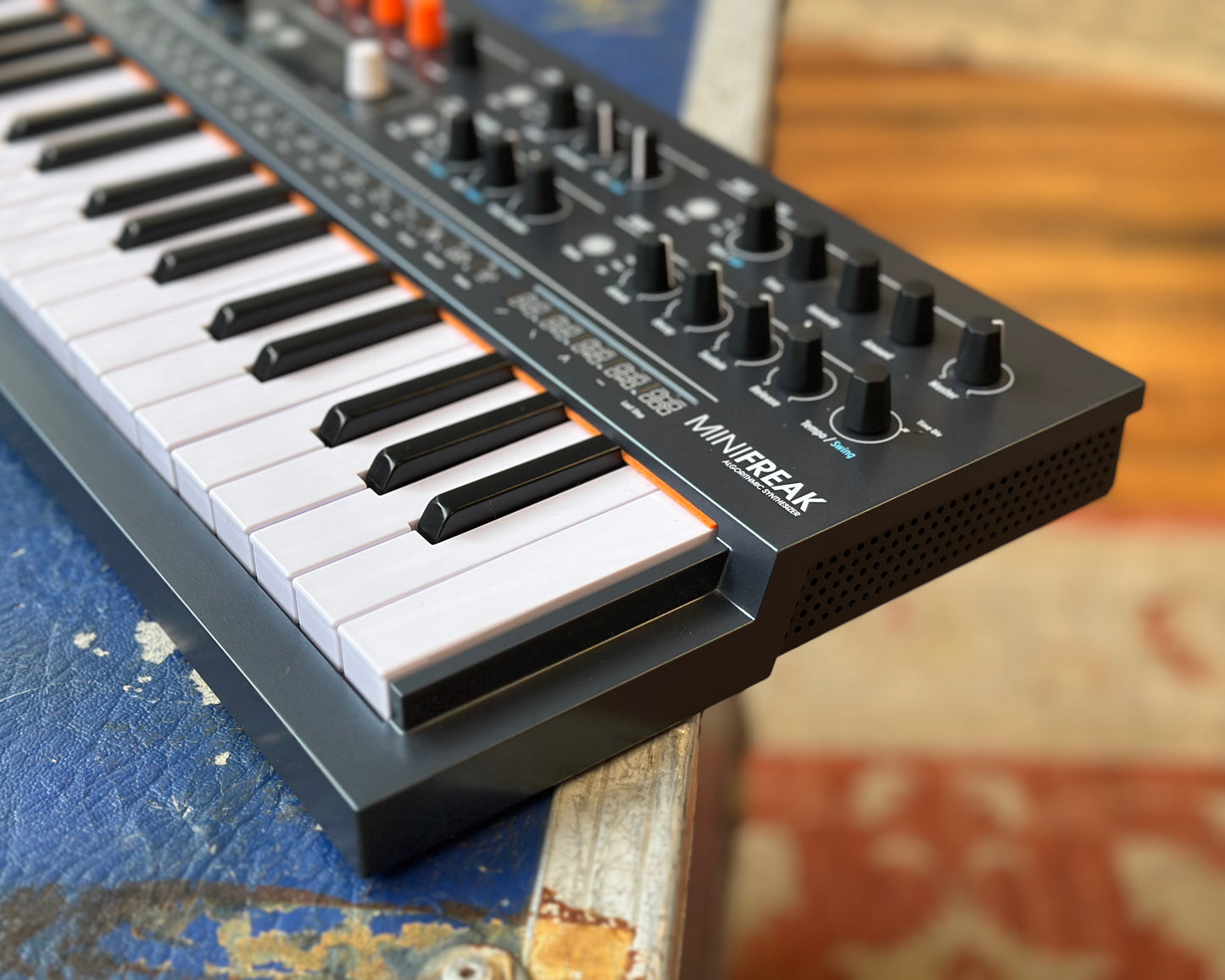 Arturia MiniFreak 37 Key Six Voice Polyphonic Hybrid Synthesizer