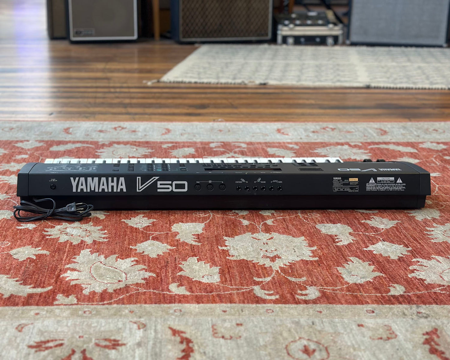 YAMAHA V50 4-Operator Digital FM Synthesizer Workstation