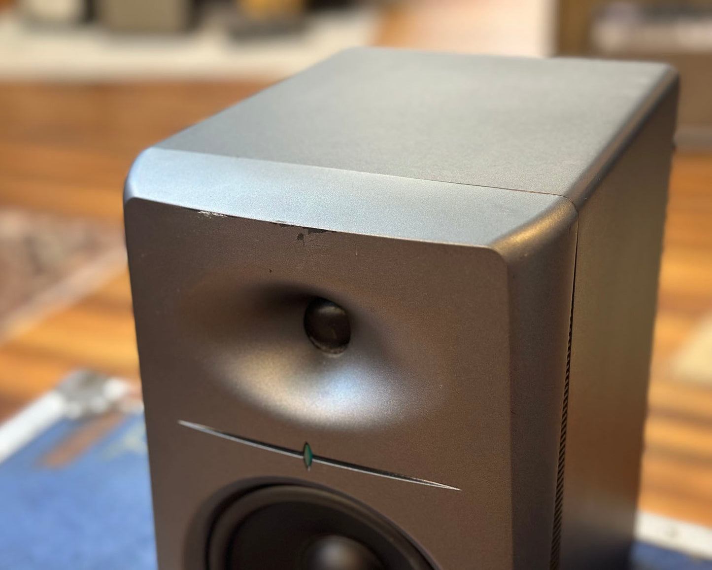 JBL Single LSR 2300