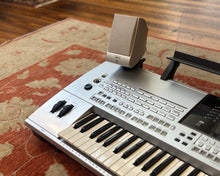 Load image into Gallery viewer, YAMAHA Tyros 1 61-key Arranger Workstation
