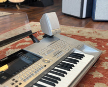 Load image into Gallery viewer, YAMAHA Tyros 1 61-key Arranger Workstation

