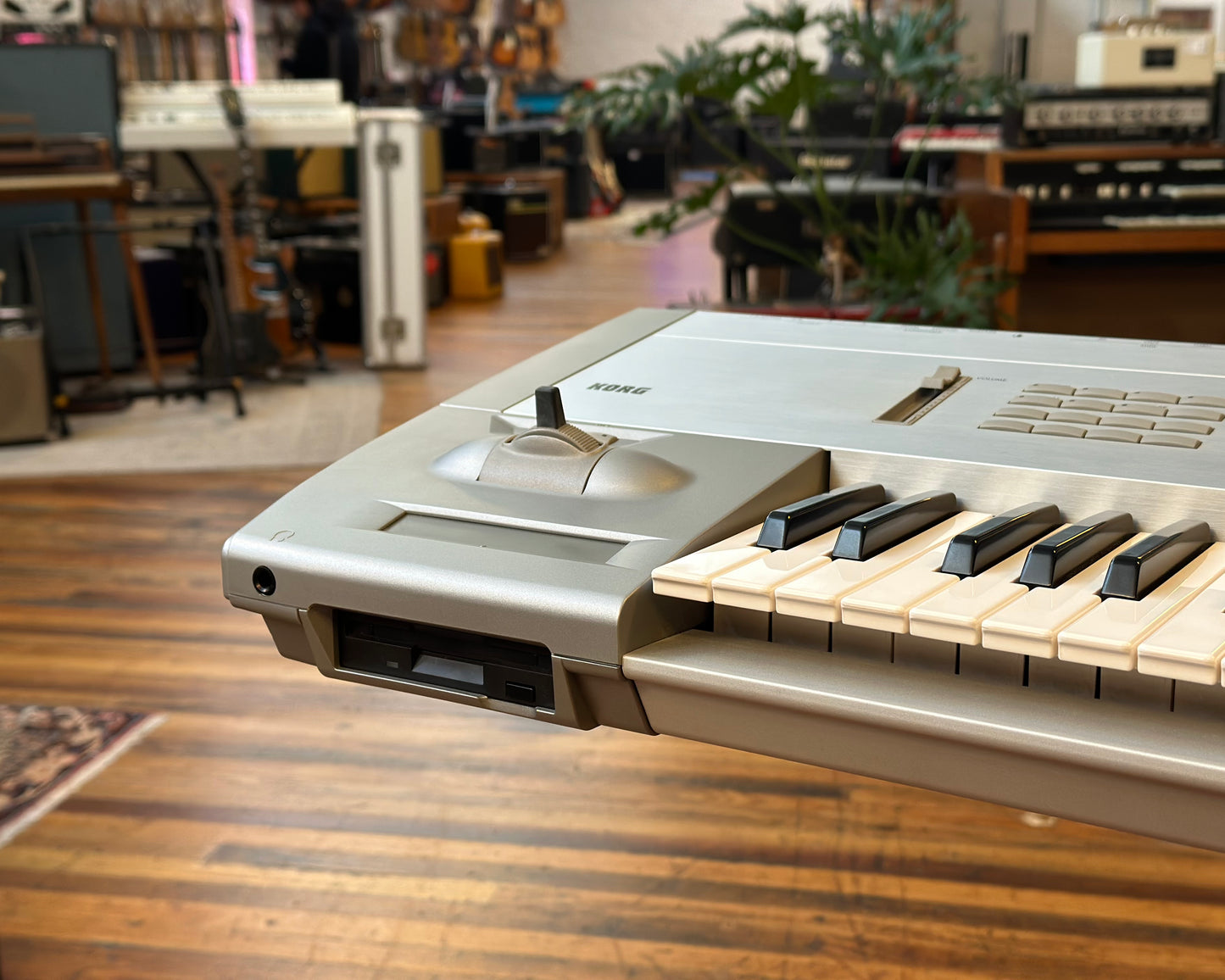 1998 KORG Trinity V3 Pro 76-Key 32-Voice Polyphonic Workstation