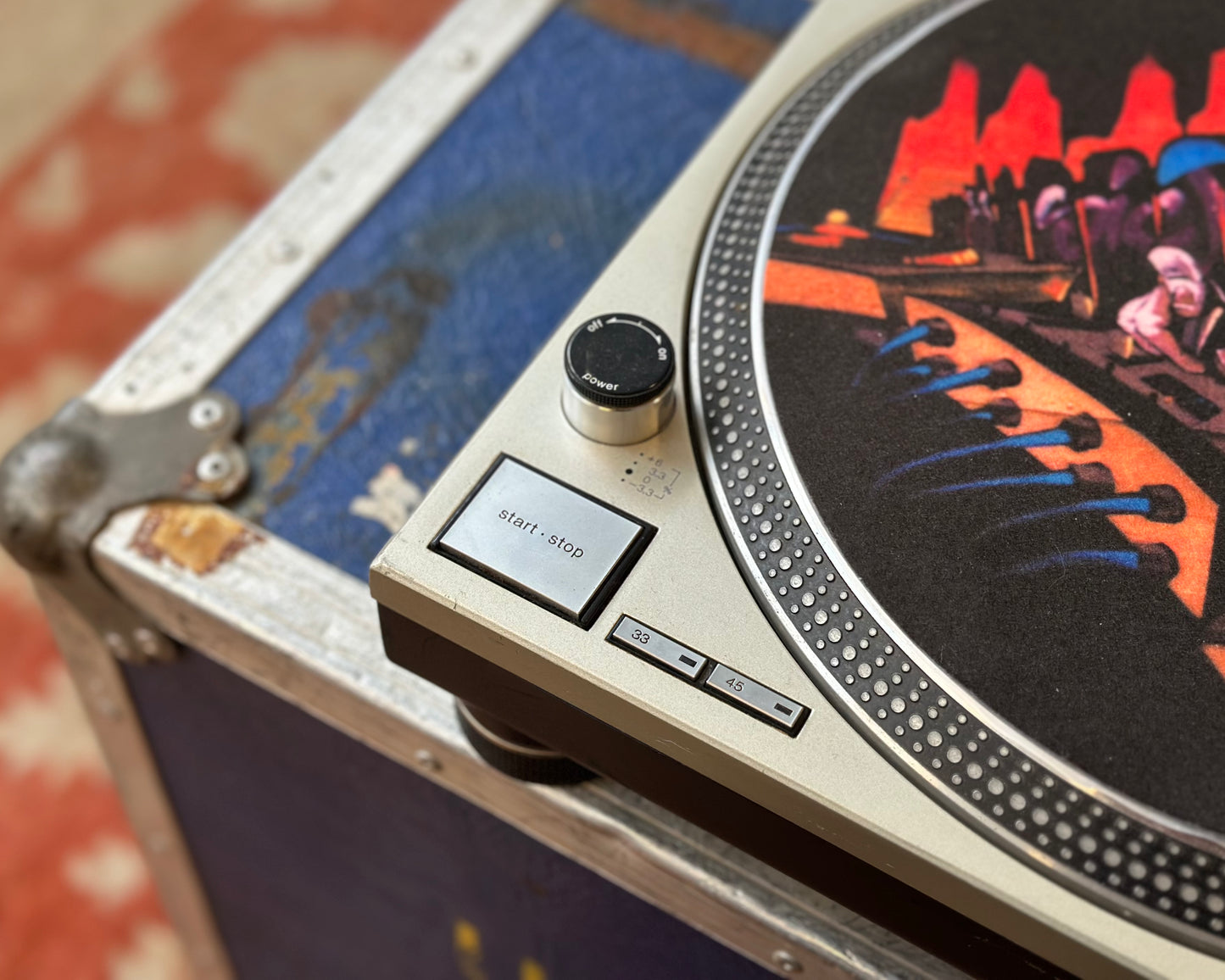 Technics SL-1200 MK2 Quartz Direct Drive DJ Turntable