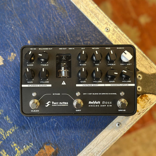 Two Notes Revolt Bass 3 Channel Analog Amp Simulator Preamp Pedal
