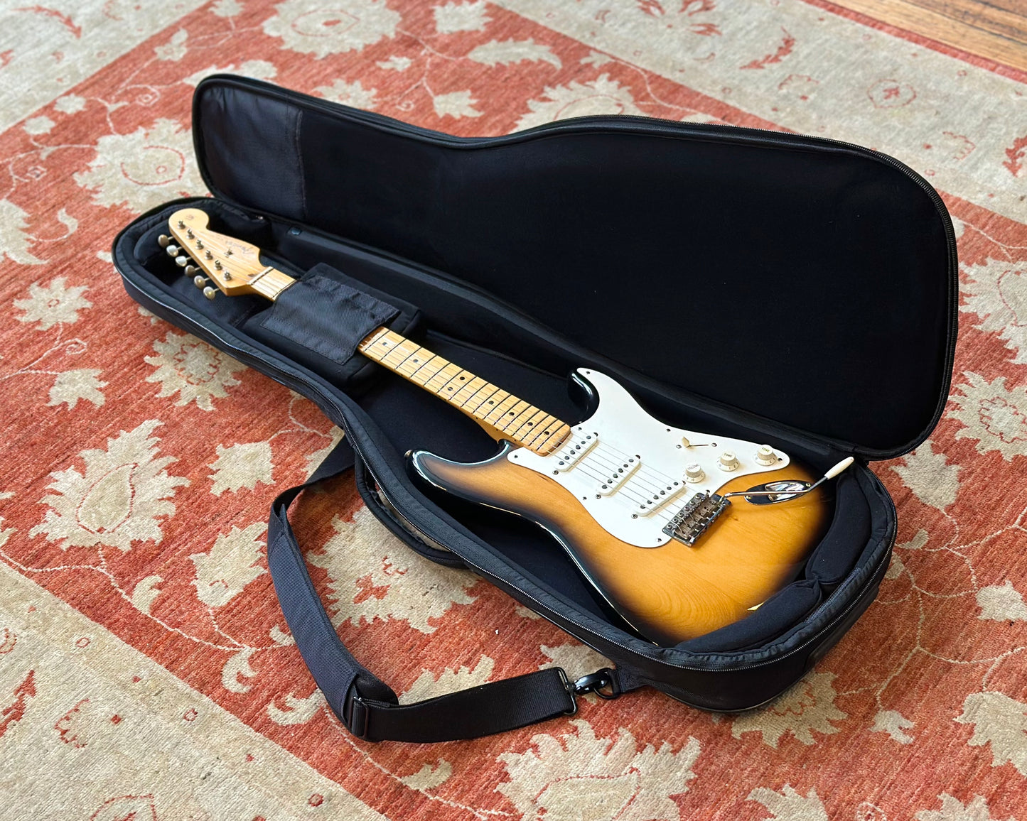 Suhr Deluxe Padded Gig Bag