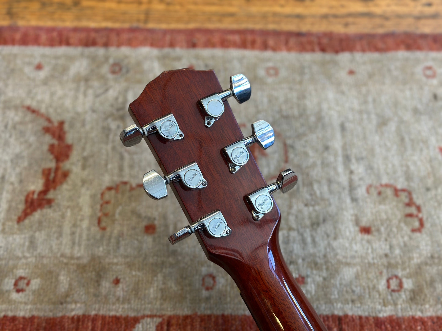 Fender FR-50 Resonator