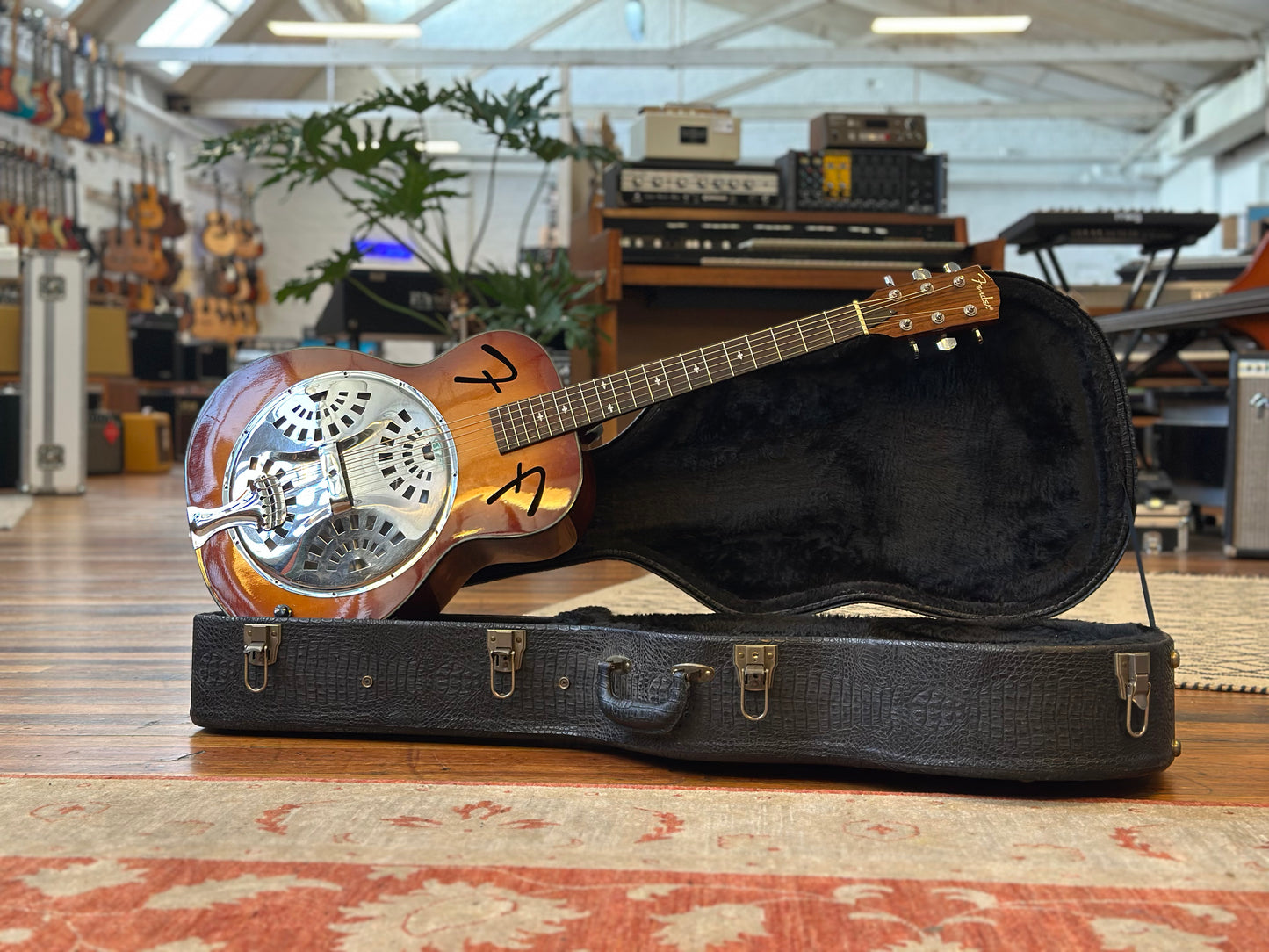 Fender FR-50 Resonator