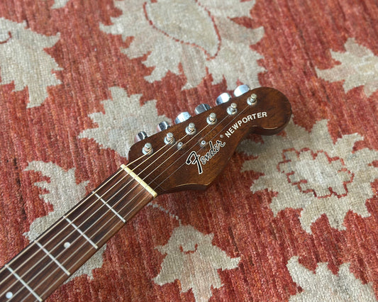 Vintage Late '80s Korean Fender Newporter