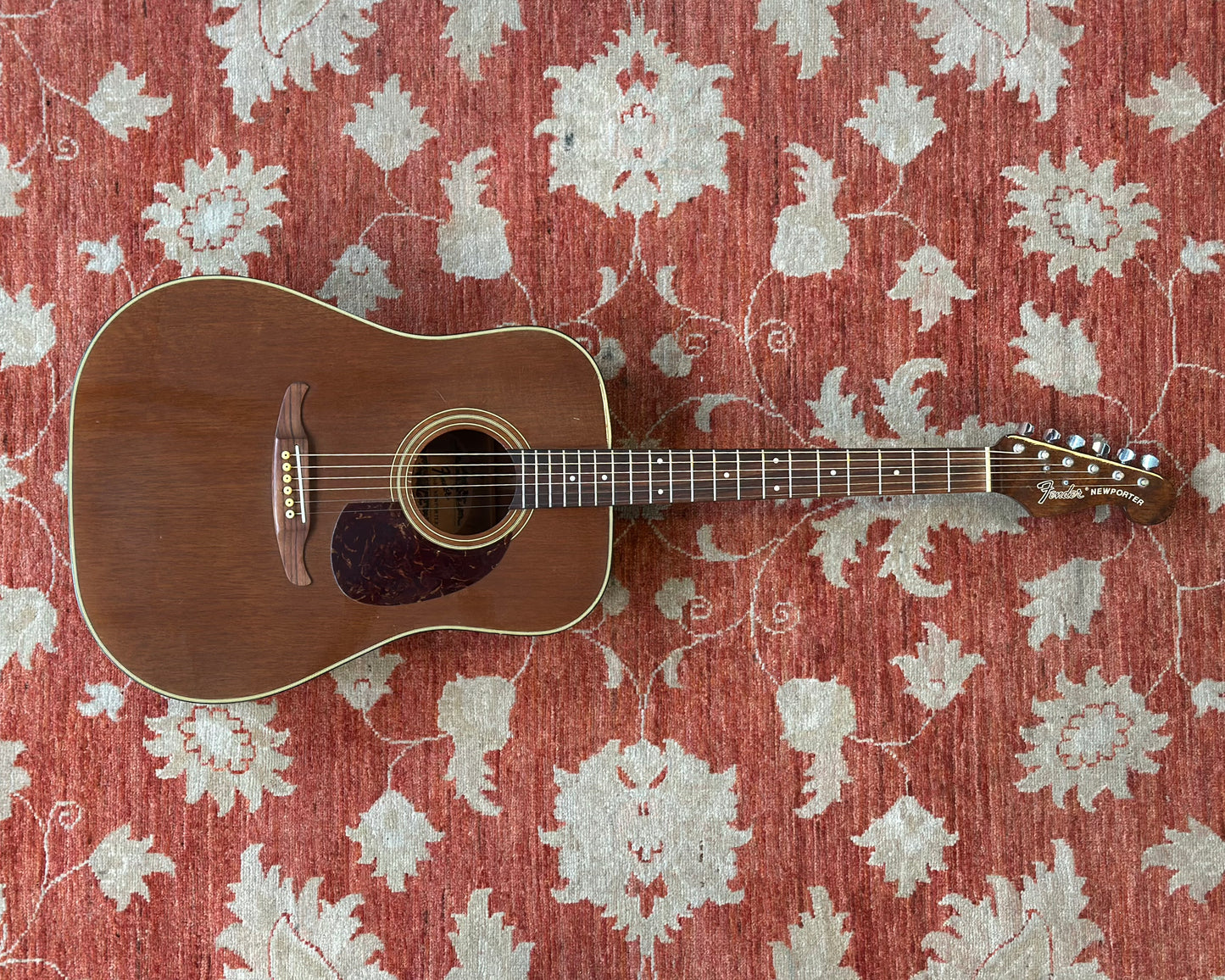 Vintage Late '80s Korean Fender Newporter