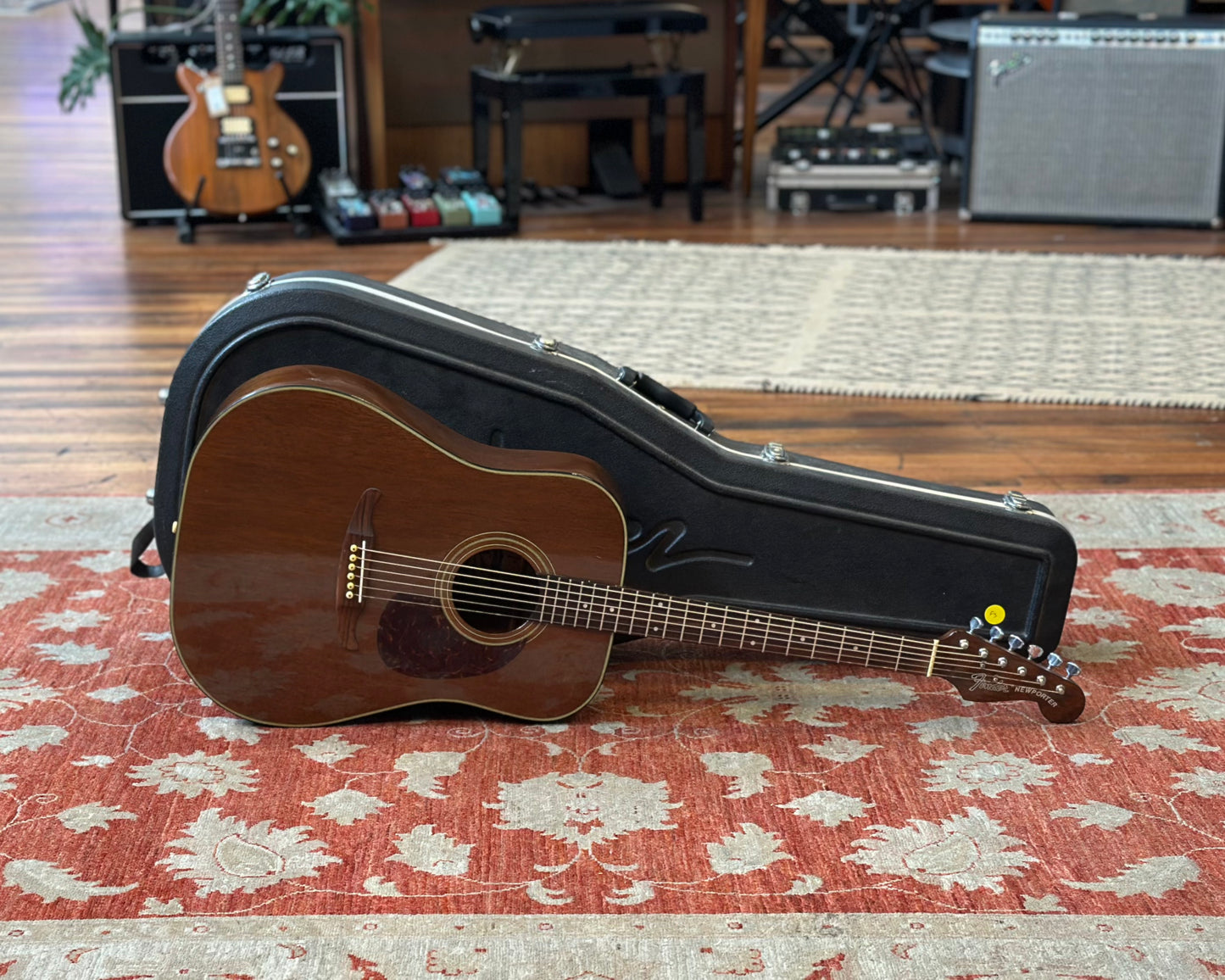 Vintage Late '80s Korean Fender Newporter