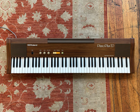 Roland HP-70 Piano Plus