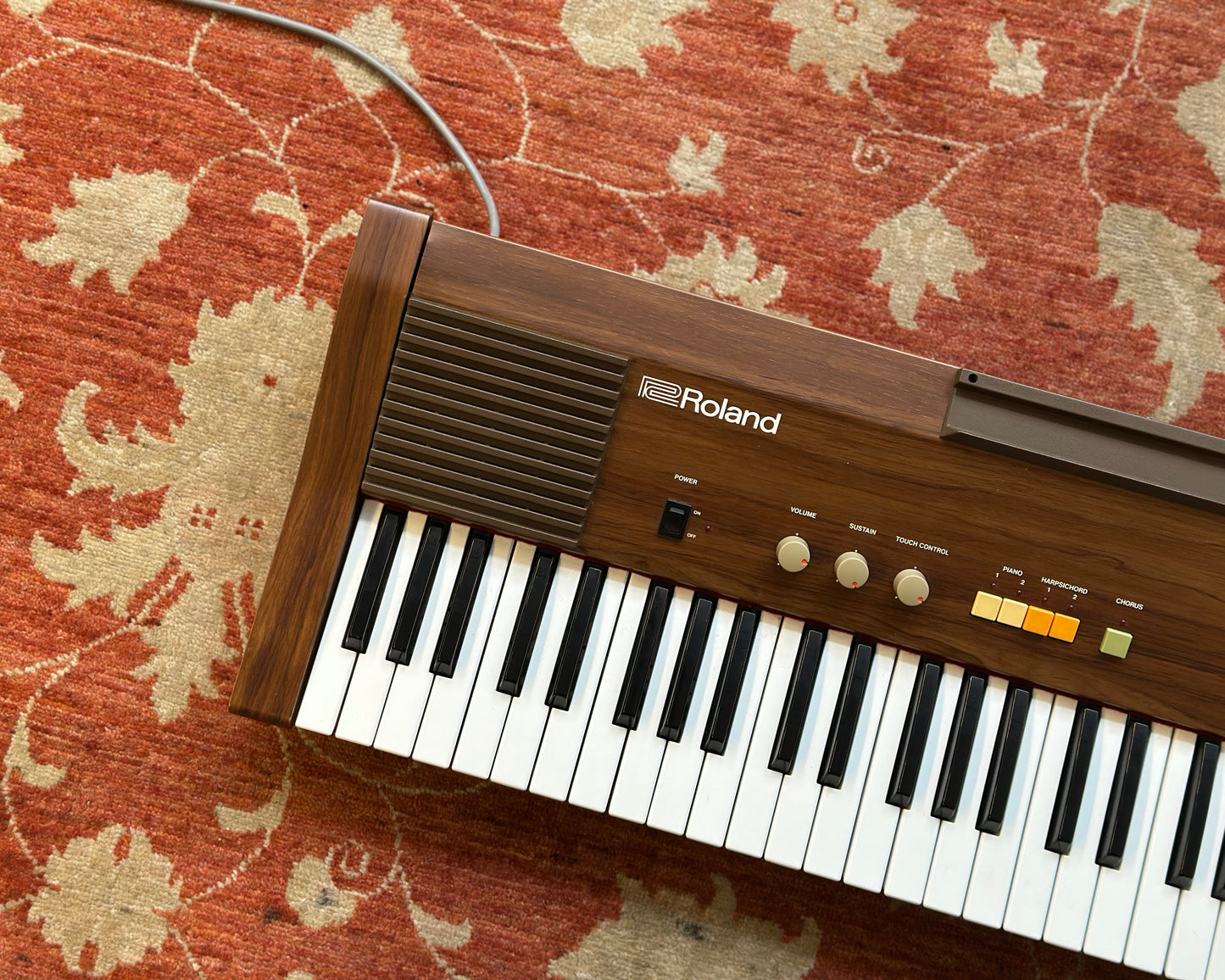 Roland HP-70 Piano Plus