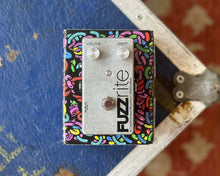 Load image into Gallery viewer, Catalinbread Fuzzrite
