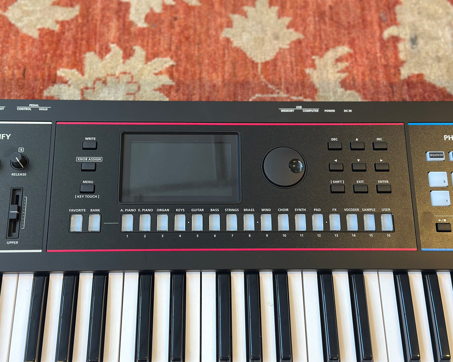 Roland Juno-D7 76-Key Synthesiser
