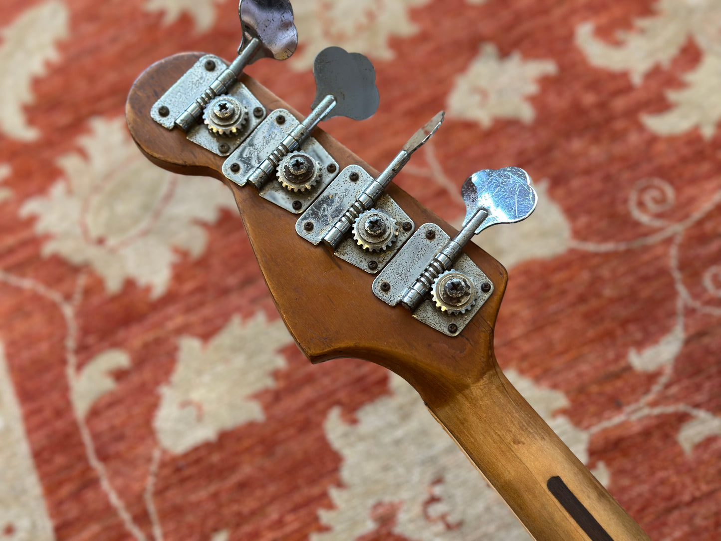 1976 Fender Jazz Bass - Sunburst - 4.6kg