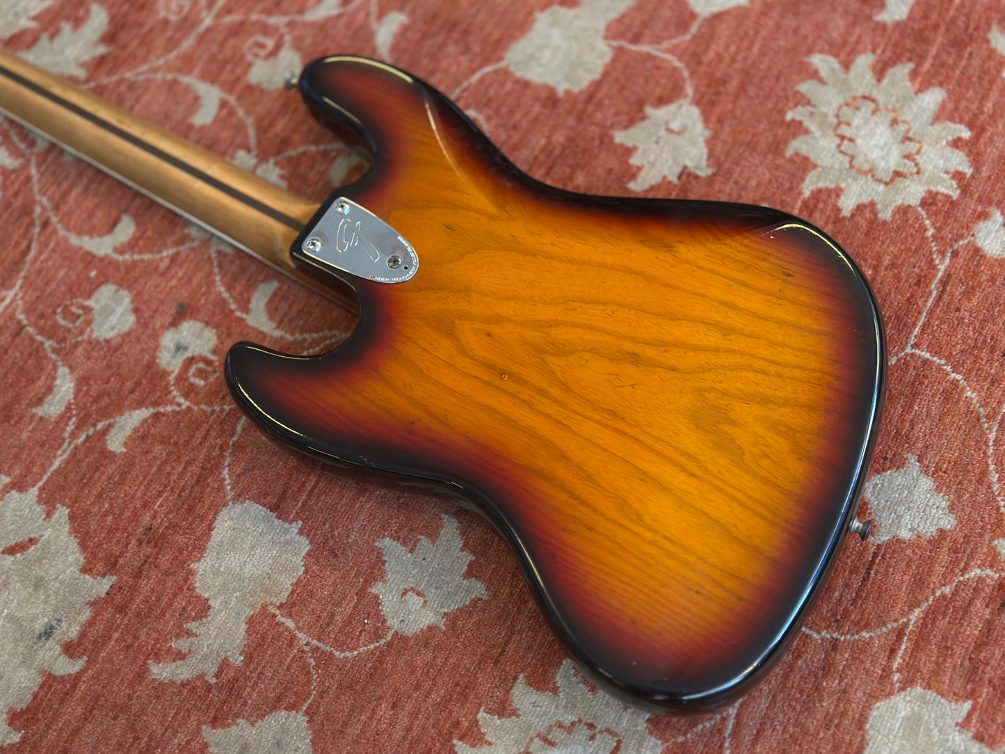 1976 Fender Jazz Bass - Sunburst - 4.6kg